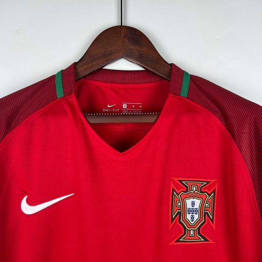 2016 Retro Long Sleeve Portugal Home Football Shirt Thai Quality