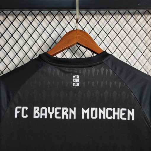 2023/2024 Bayern Munich Goalkeeper Black Football Jersey  Thai Quality