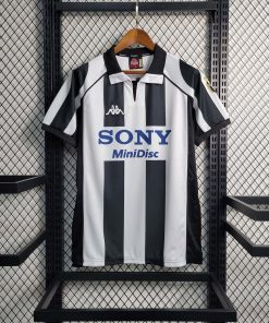 1997/1998 Retro Juventus Football Shirt Home Thai Quality