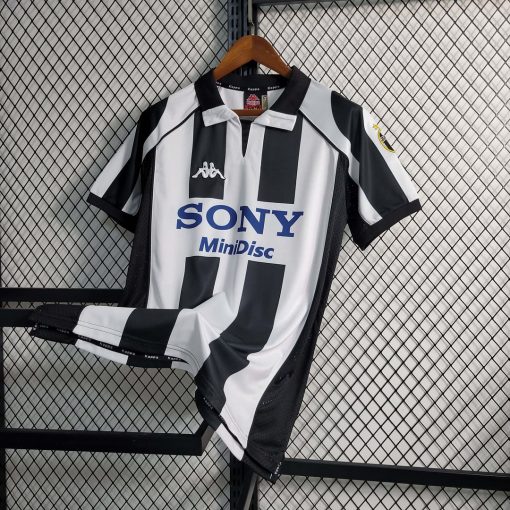 1997/1998 Retro Juventus Football Shirt Home Thai Quality